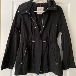 New Moncler Raincoat, black, size 2 (US Medium)